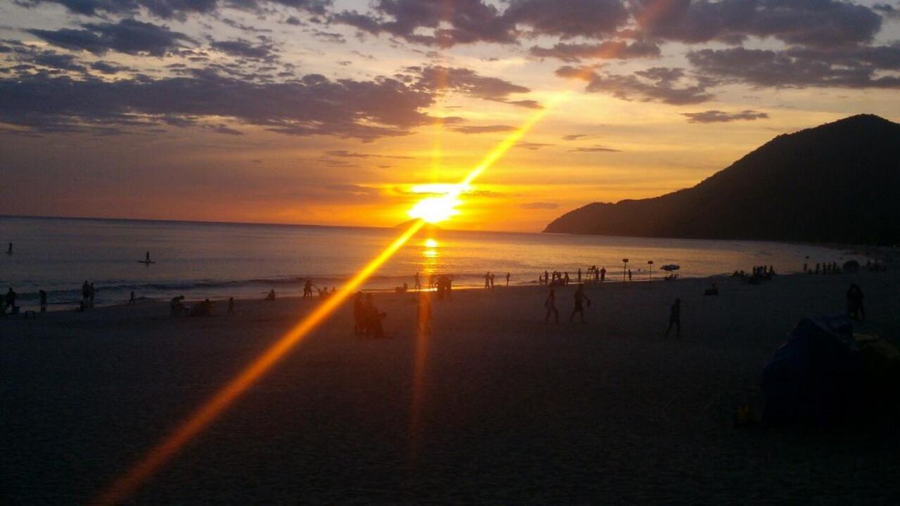 Maresias - Frente P/ Praia - Cond. Fechado - Piscina Aquecida!!!Wi Fi Exclusiva Sao Sebastiao  Dış mekan fotoğraf
